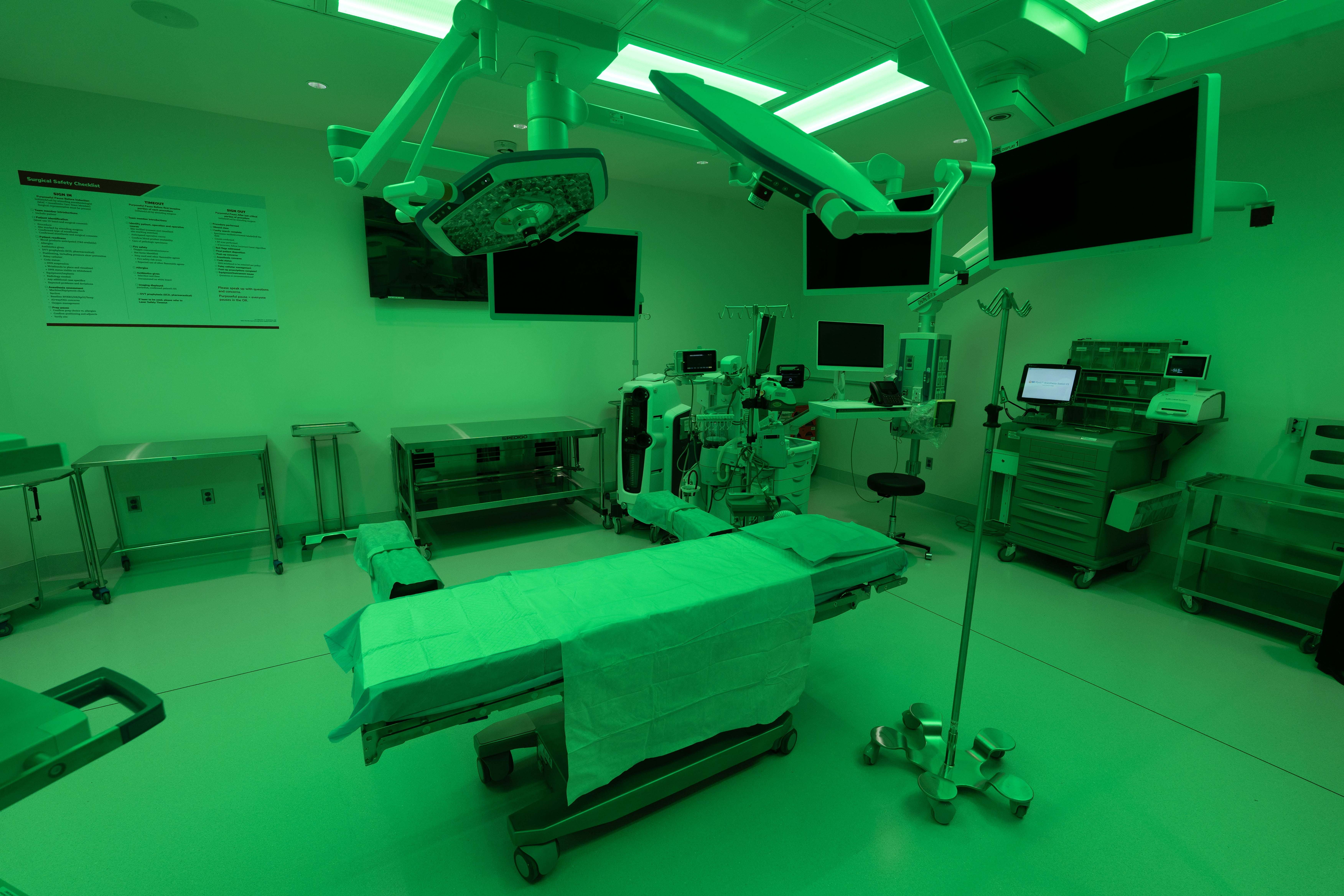 Surgeons can change the lighting in the 24 operating rooms at the new Ohio State University Hospital in Columbus, Ohio. This helps surgeons and OR staff by improving visual contrast, reducing eye strain and minimizing glare on monitors.