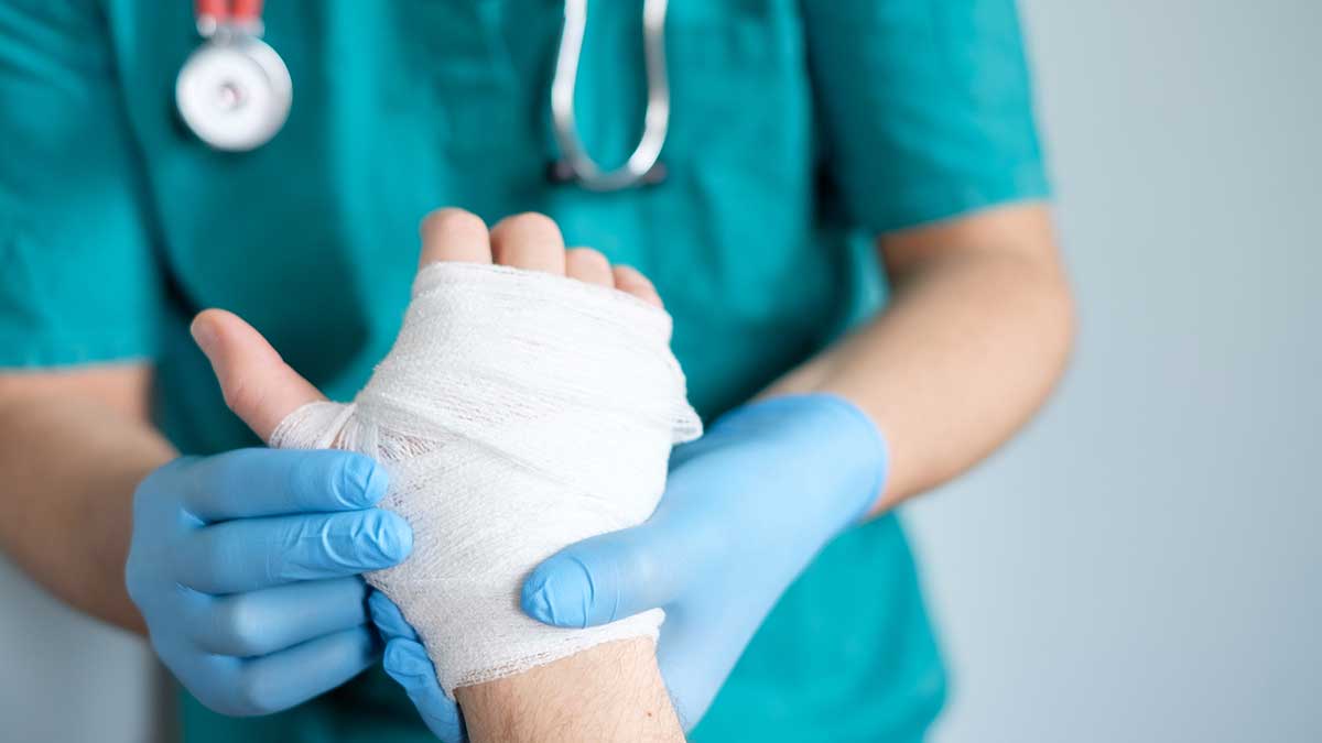 Six signs your wound isn't healing right