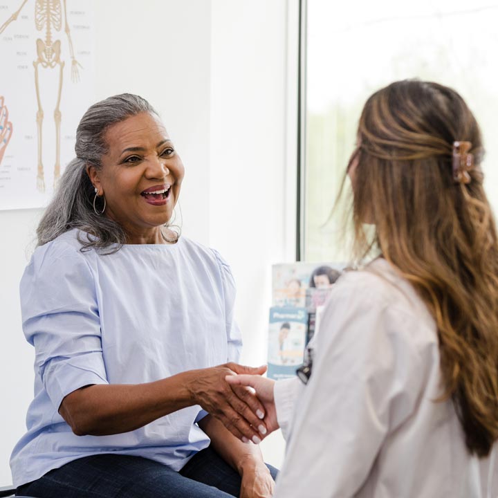 female-patient-speaking-with-doctor