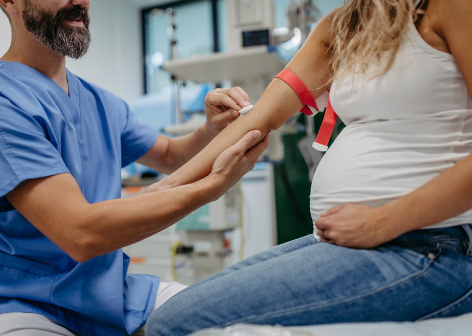 provider performing a gestational glucose test