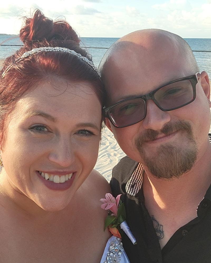 Justin and Alicia Davis wedding photo on the beach